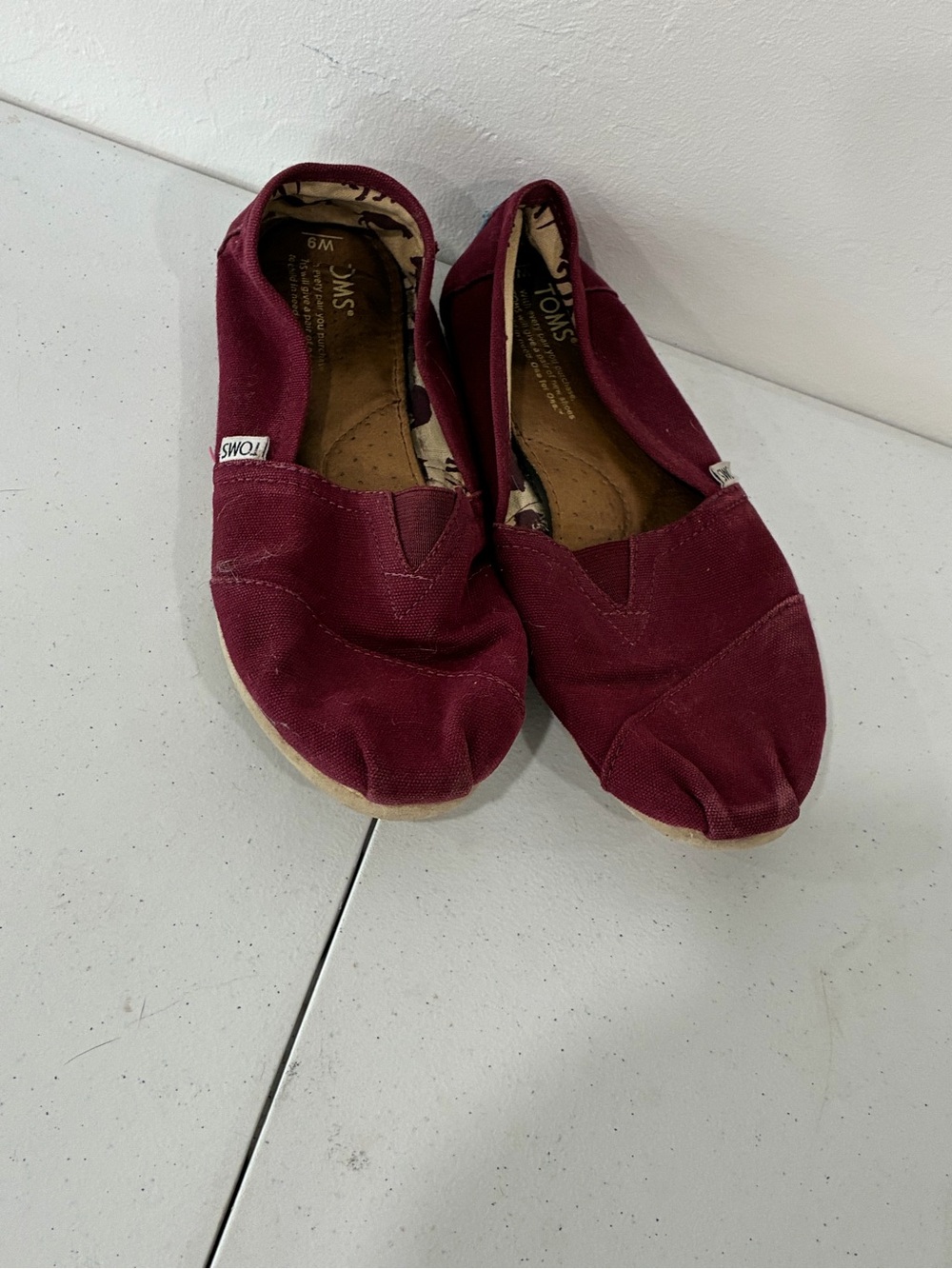 TOMS Women's Classic Alpargata Shoes Burgundy Maroon Canvas Size 9 SKU 490912